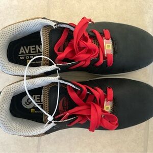 Men's Avenger Aluminum Toe Work Shoe Size 9